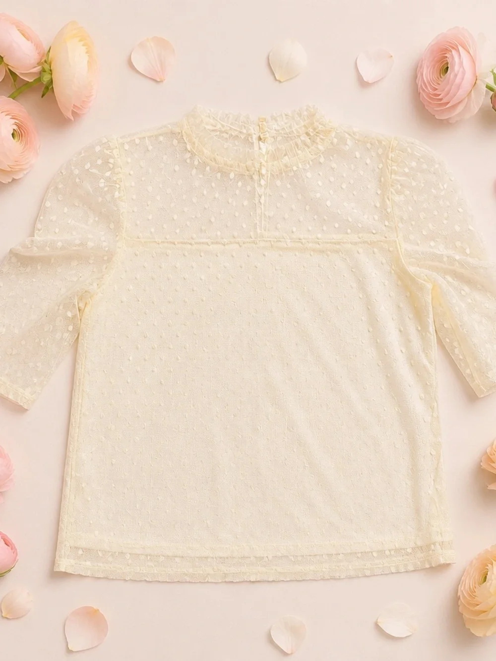 Source Unknown Cream Lace Mock-Neck Blouse